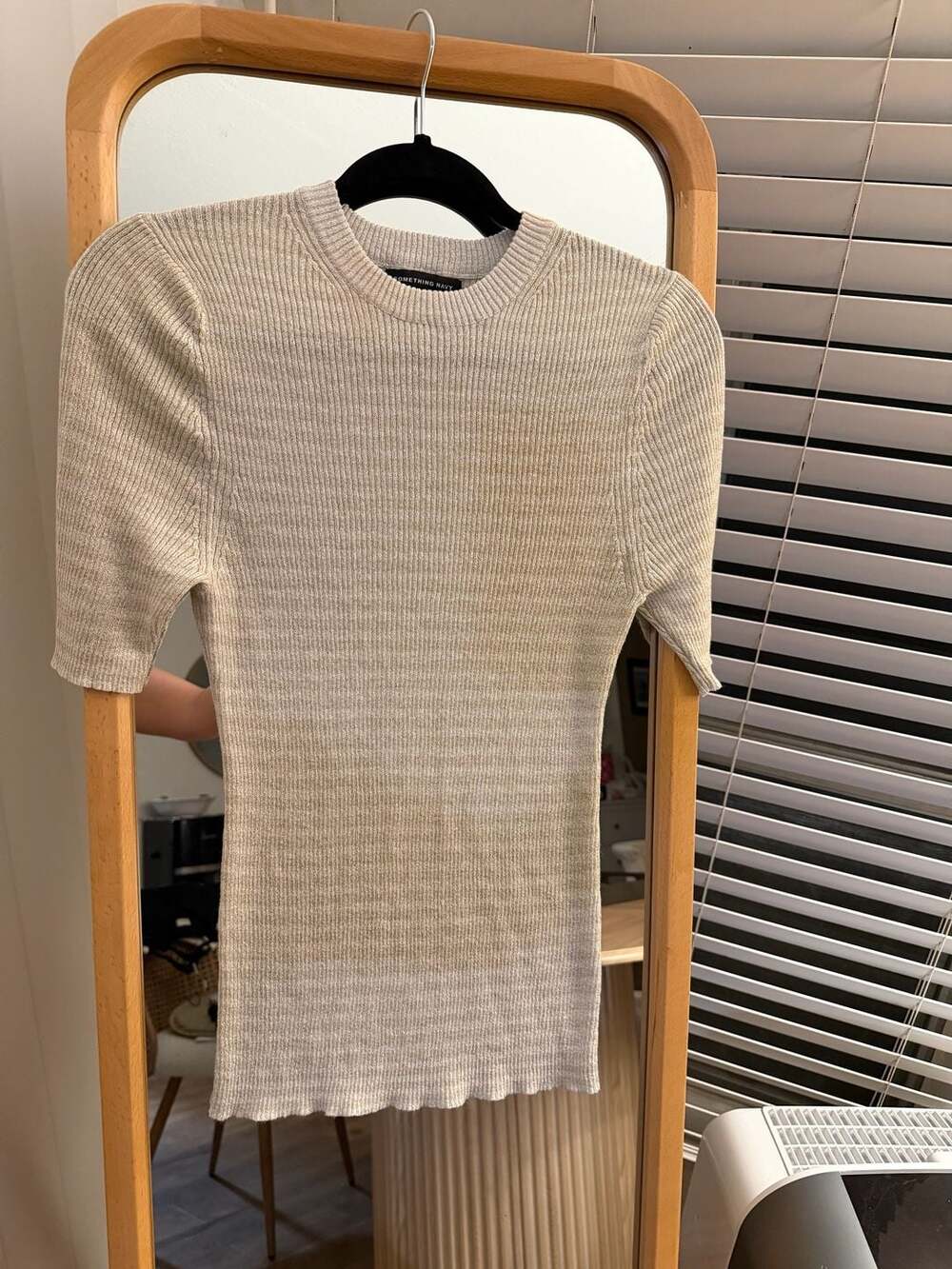 Something Navy Women's Gold Sparkle Ribbed Knit Short Sleeve Sweater